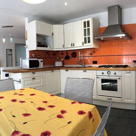 House Claudia By Holiday World Apartment Генуа Екстериор снимка