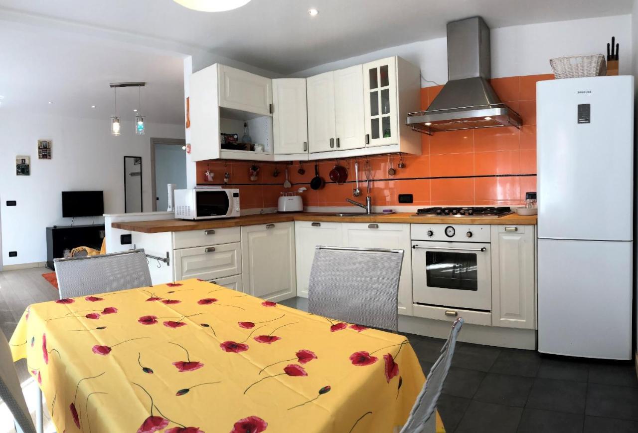 House Claudia By Holiday World Apartment Генуа Екстериор снимка