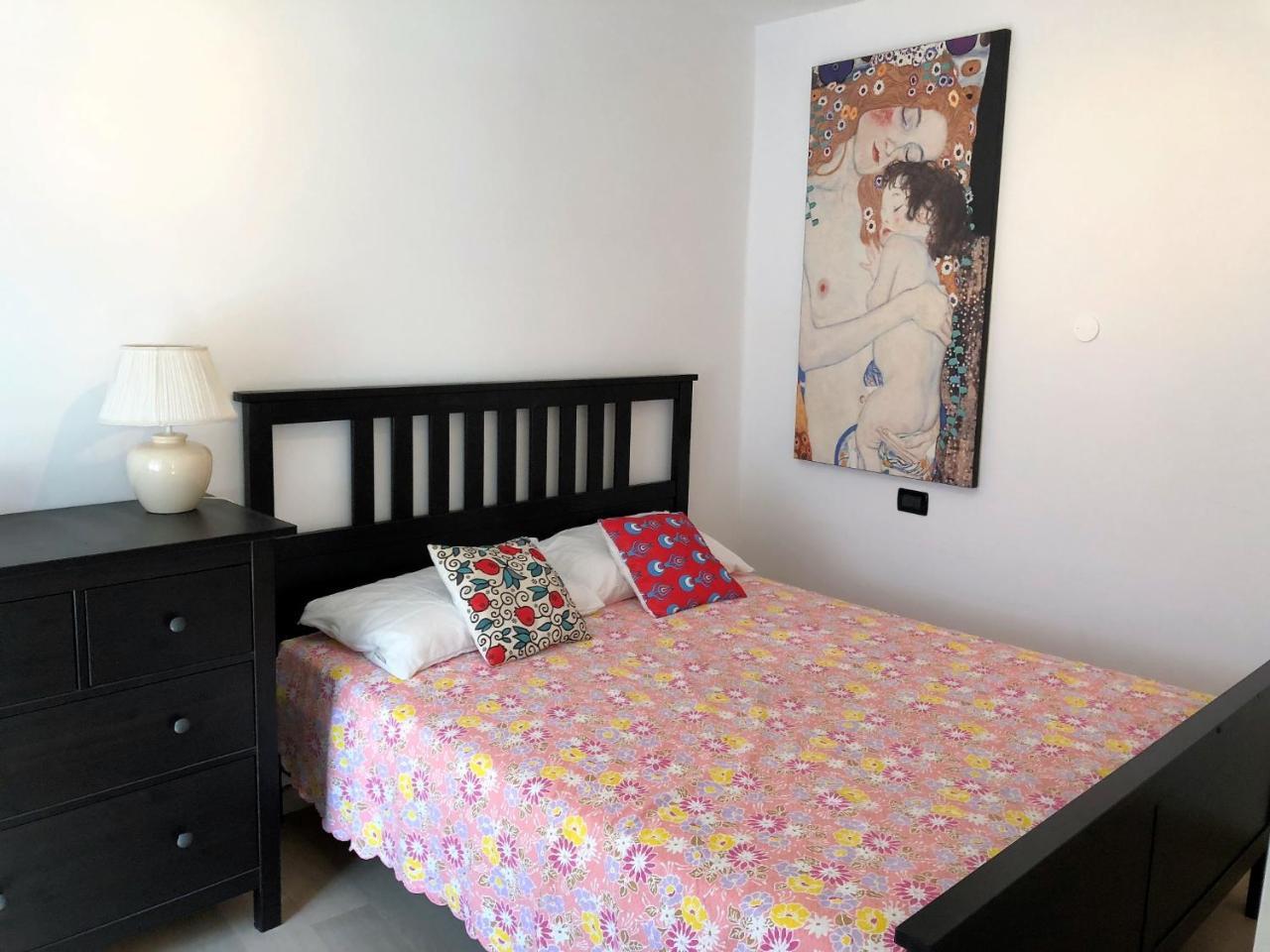 House Claudia By Holiday World Apartment Генуа Екстериор снимка